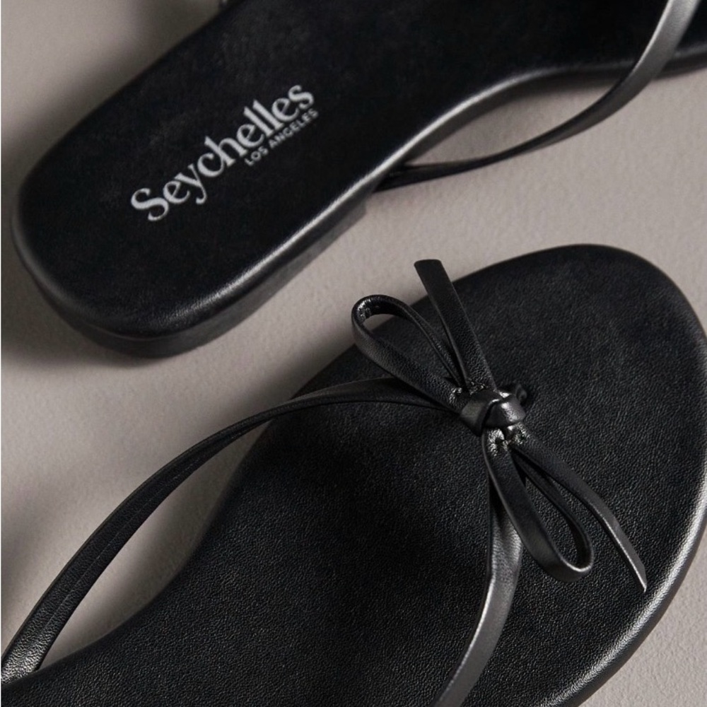 Seychelles Black Knot Toe-Post Leather Sandal - Women - Picture 3 of 4